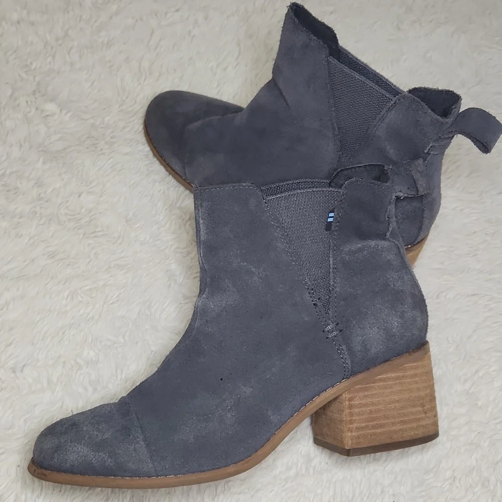 Women's Toms Esme Gray Boots Sz 8.5